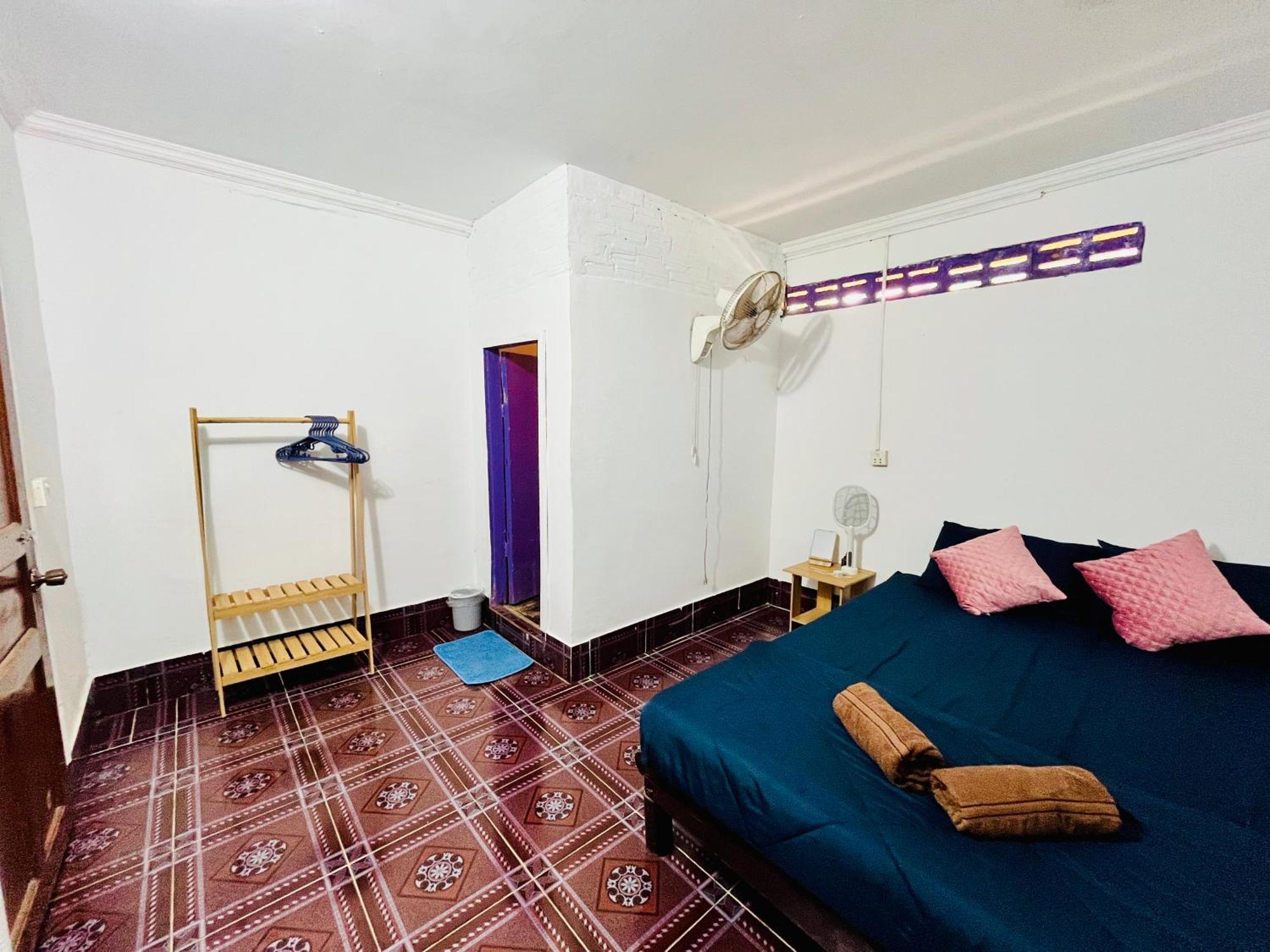 Happiness Guesthouse Ко-Ронг-Самлоем Екстер'єр фото